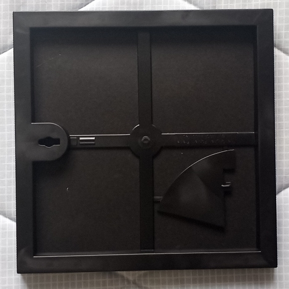 Trolley Picnic Wall Art - Picture 2 of 2